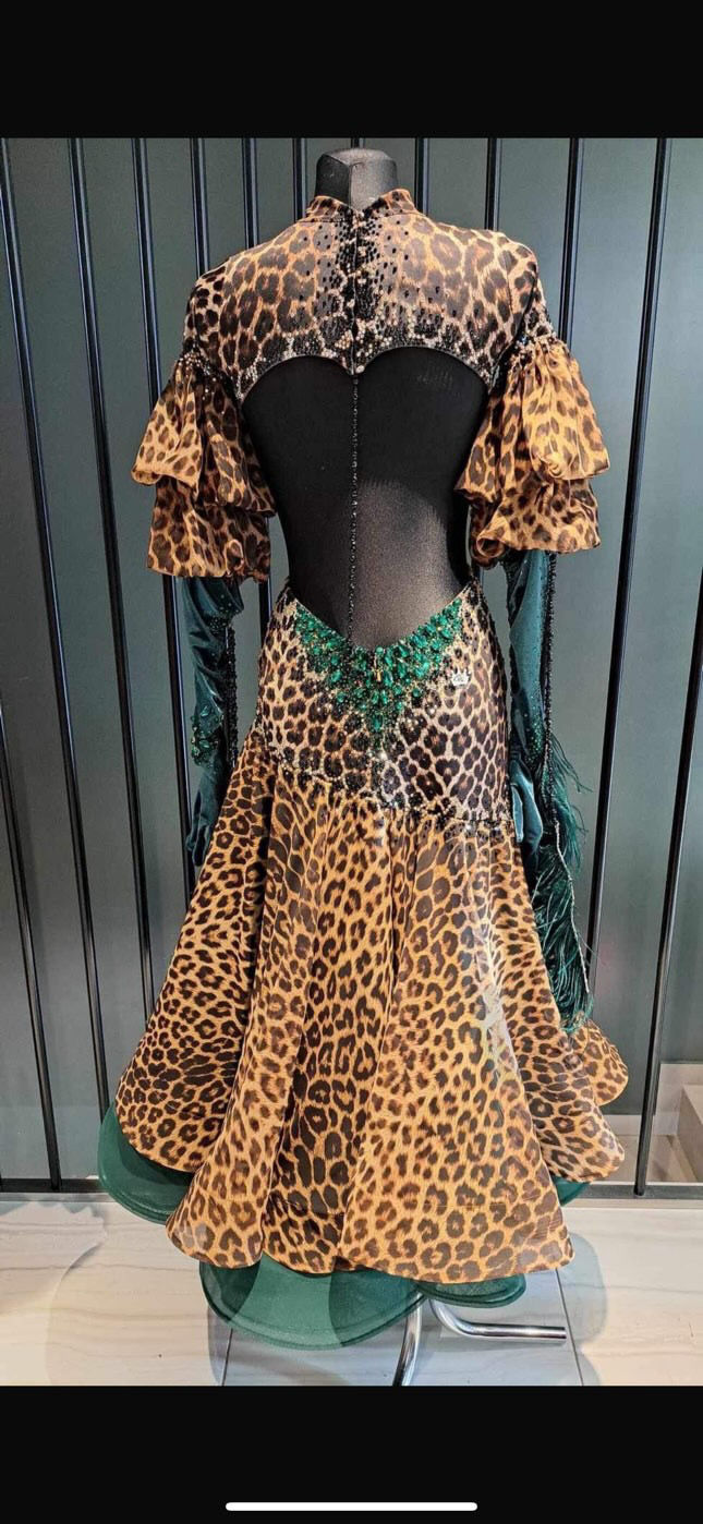 5459D844-8AB1-42D2-AED1-2C4394C20C2B