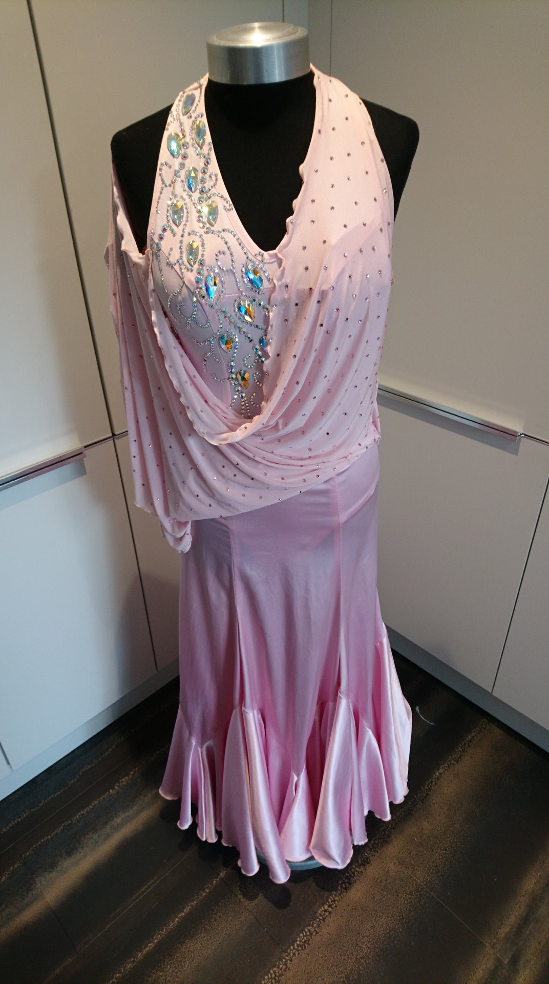 67649262_912185402458759_7481093517868007424_n