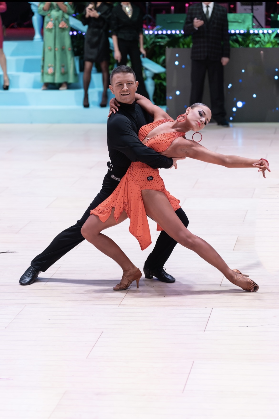 5B1BF6DC-B566-43DF-8691-8323B3A23E6C