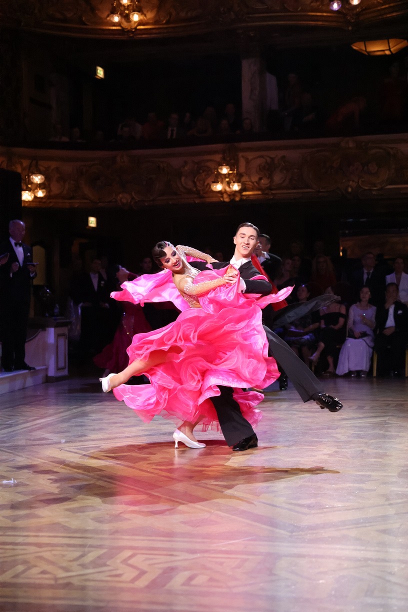 911e6c6b-5797-49df-a836-285d80bd9b68