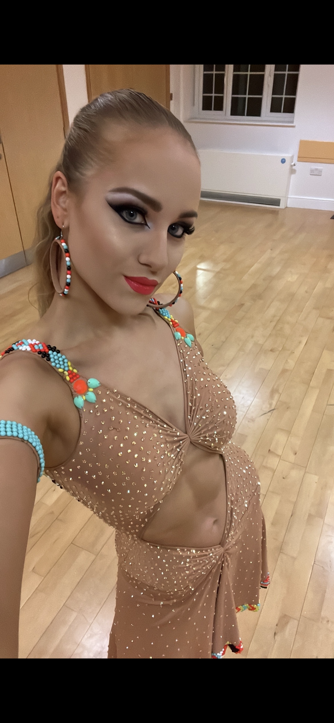 ECCEC305-E7FD-4ACB-A881-D212662D337F