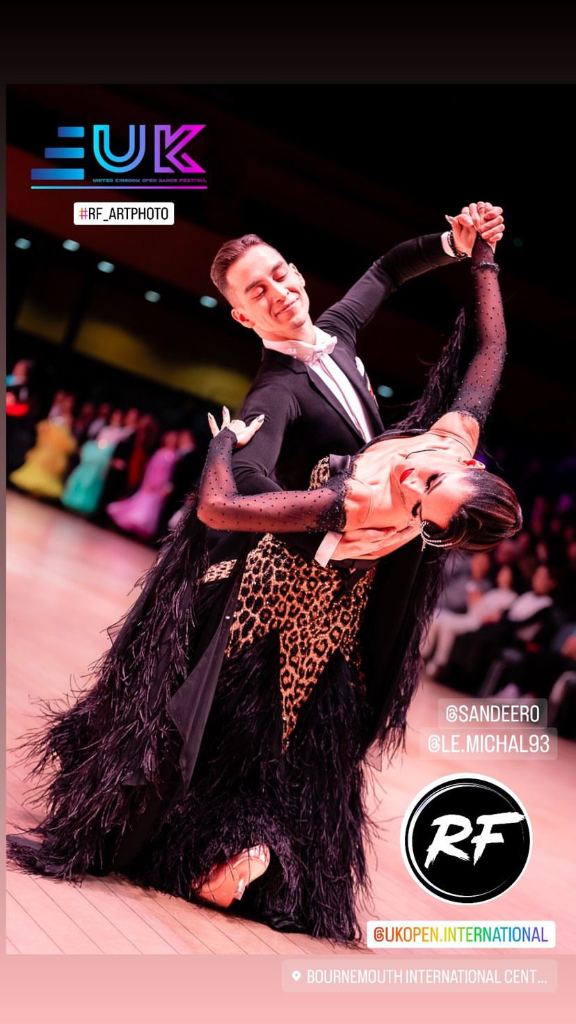 6FF3D2DE-36D5-4A39-9BE6-79C6F9E34414