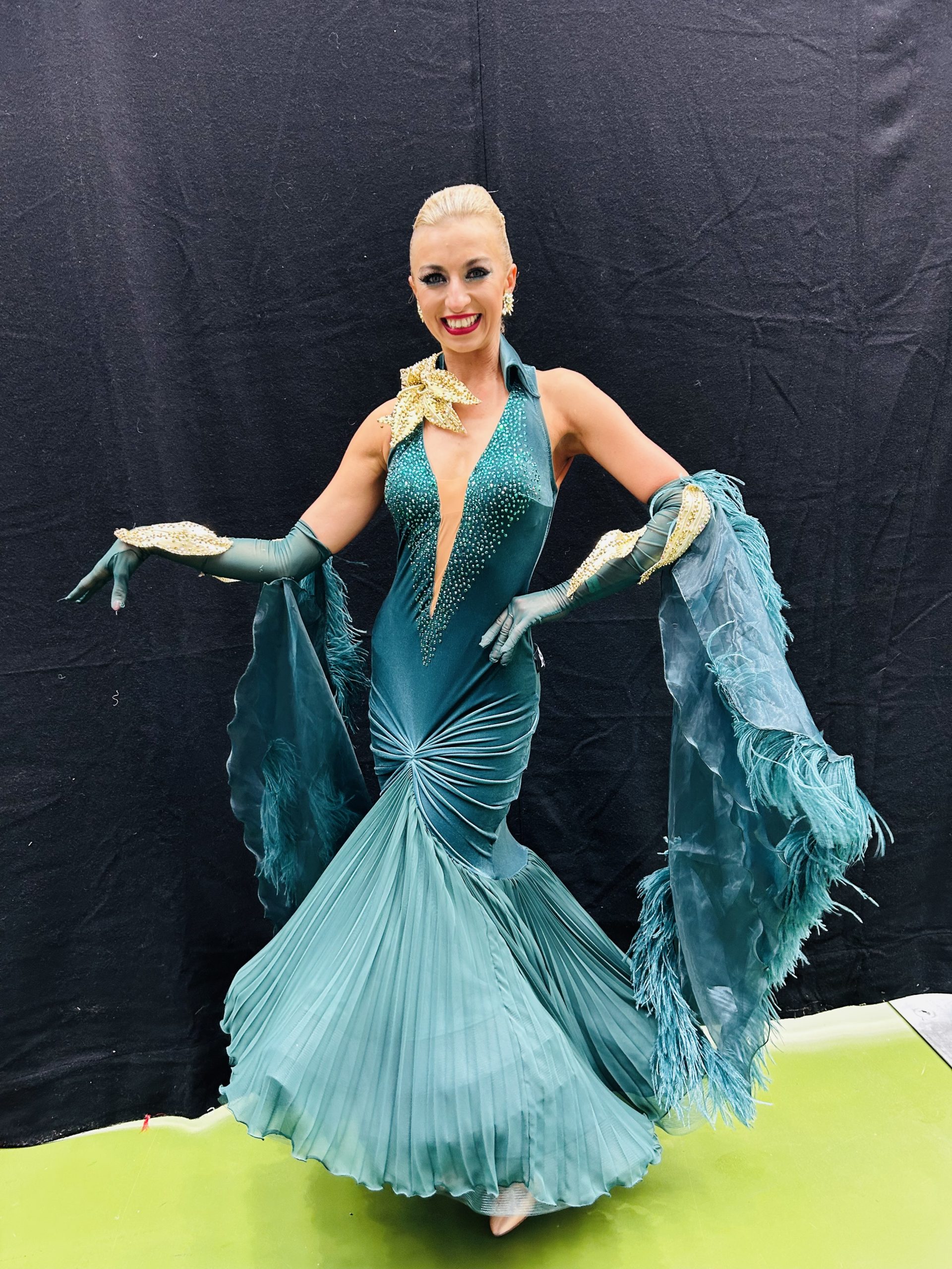 4DEFC1B9-4A23-47B3-BA3F-673FAA0AFBAF