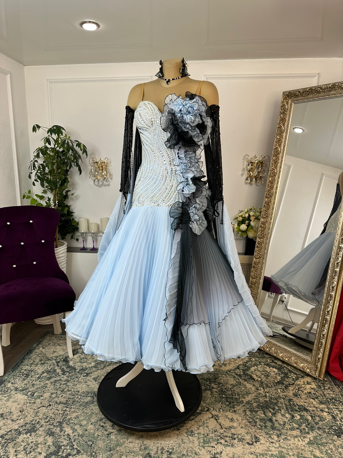 b8348973-cf5a-4caf-8c96-59e42c29b76a