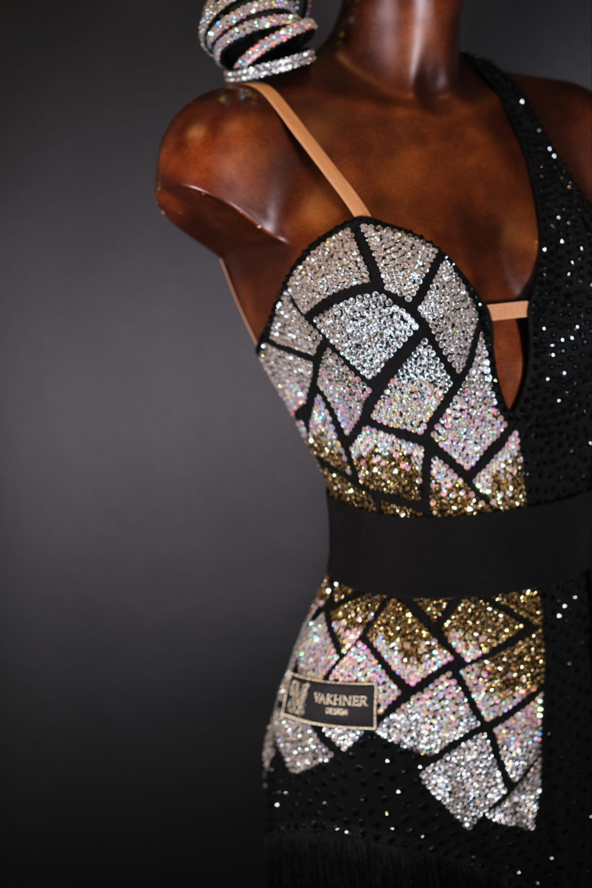 639952E7-3217-487D-AA59-783585AA85A7